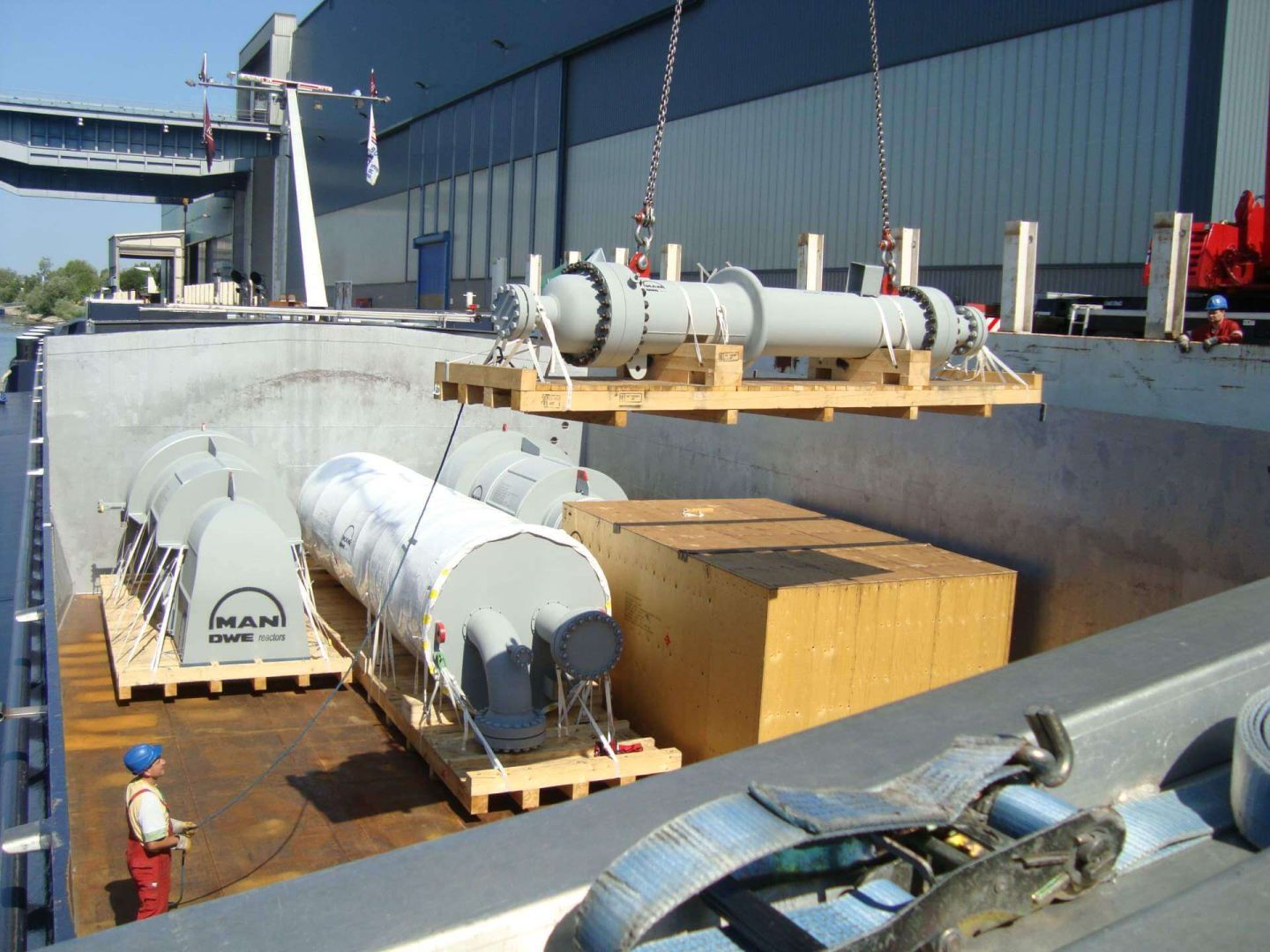 Strongest distribution network